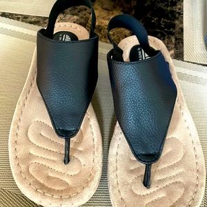 White mountain cliffs thing sandal size 8 new black